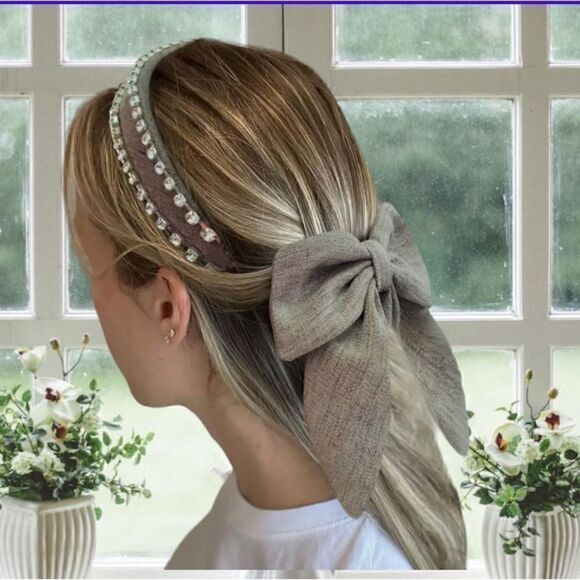 EMBELLISHED HAIR ACCESSORY SET HEADBAND AND BOW - Picture 1 of 4
